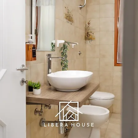 Libera House - Sweet *